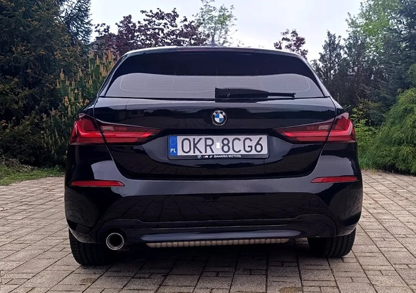 BMW Seria 1 cena 122000 przebieg: 14000, rok produkcji 2021 z Krapkowice małe 191